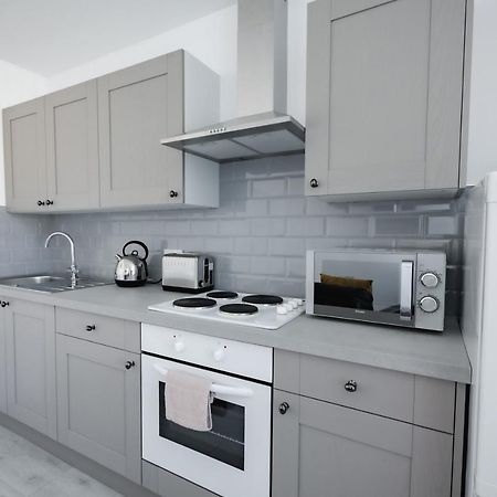Platform Stadium Apartment With Parking Kingston upon Hull ภายนอก รูปภาพ