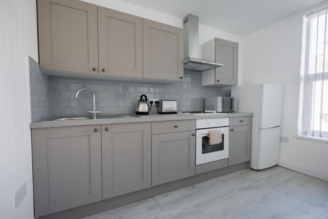 Platform Stadium Apartment With Parking Kingston upon Hull ภายนอก รูปภาพ