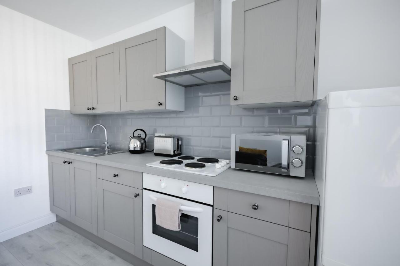 Platform Stadium Apartment With Parking Kingston upon Hull ภายนอก รูปภาพ